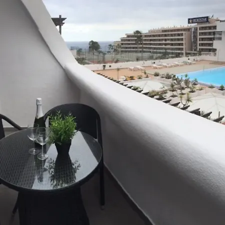 Apartment Avenida Ernesto Sarti 10 *